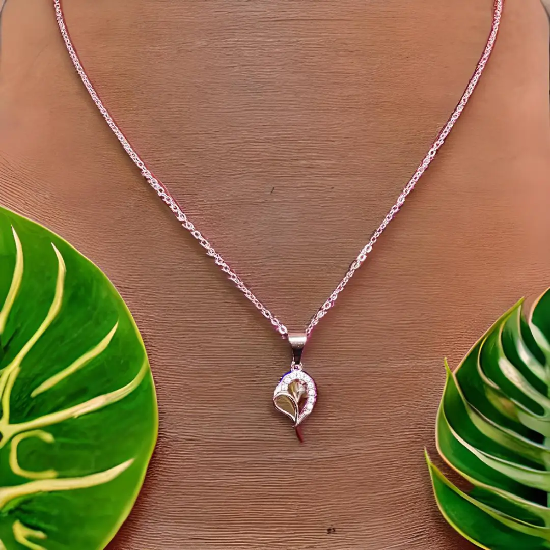 dainty heart necklace