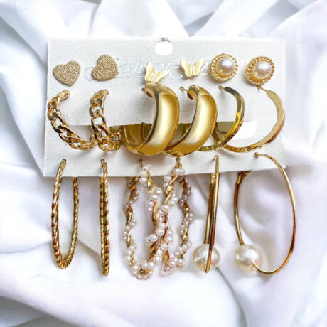 Trendy gold plated earrings set