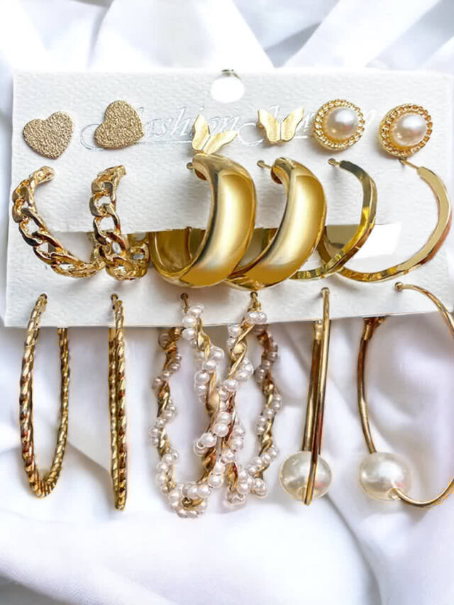 Trendy gold plated earrings set