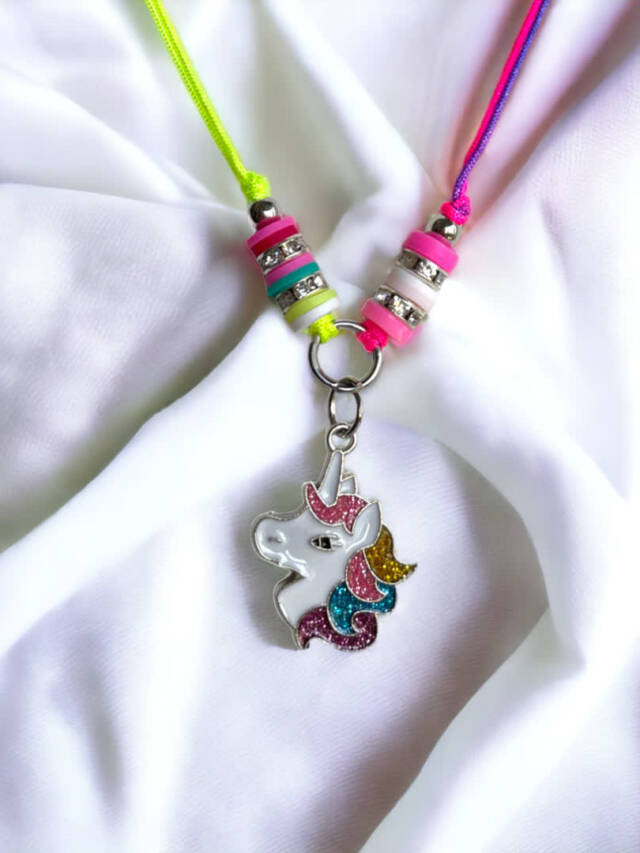 thread necklaces for kids