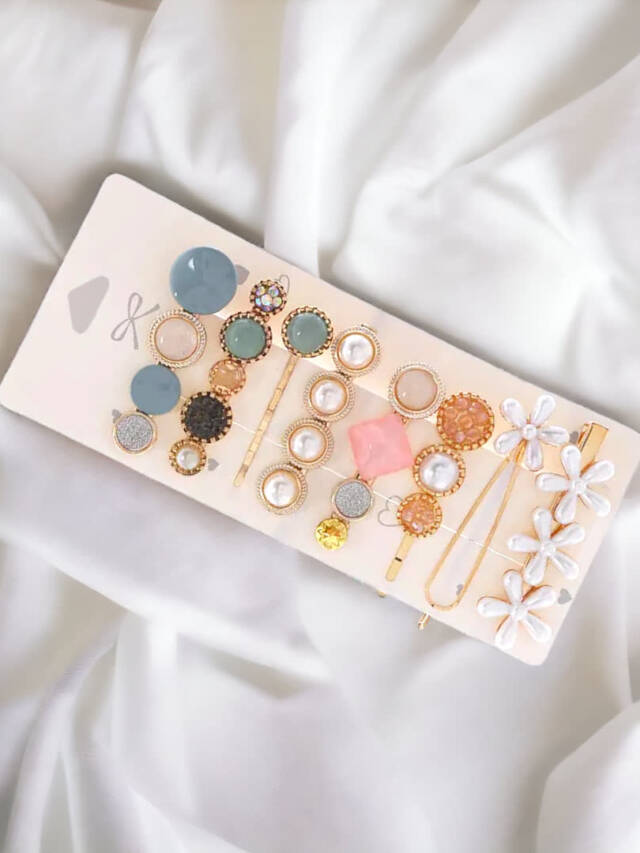 Korean hair clips set