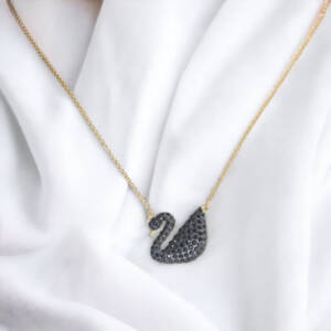 Black swan steel necklace