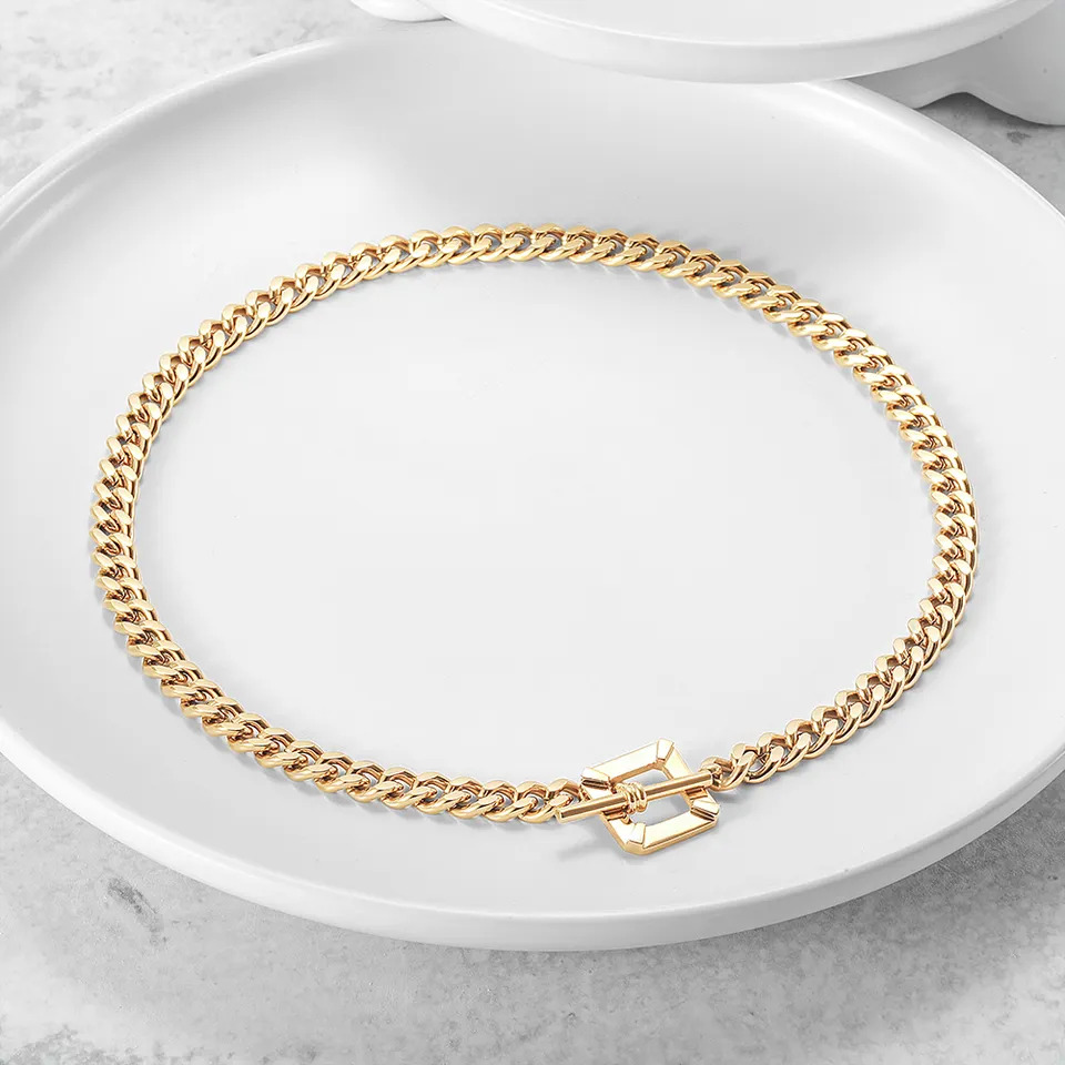 gold chain necklace