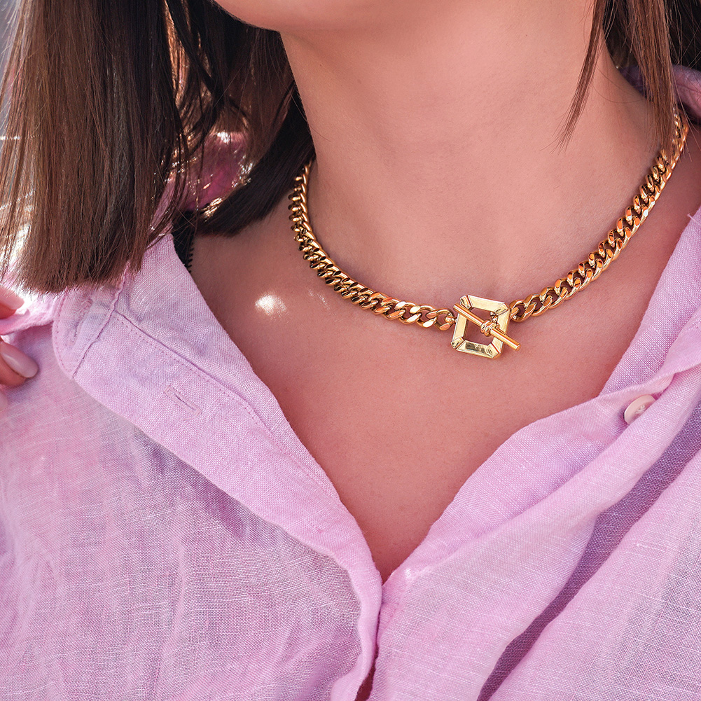 gold chain necklace