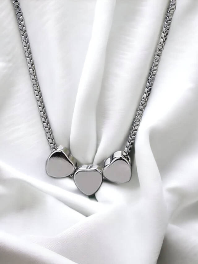 Three-Heart Necklace