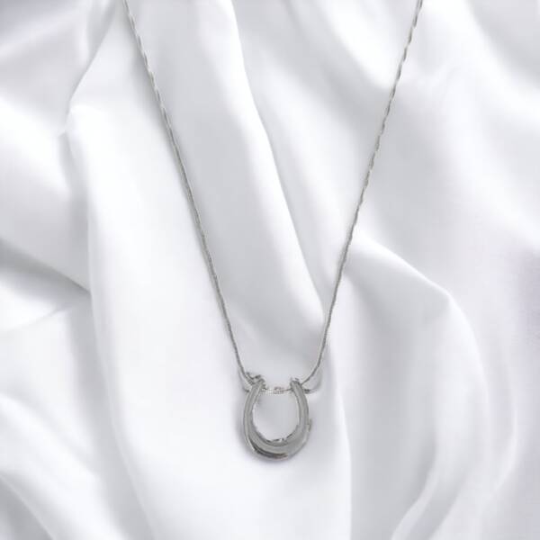 Horseshoe Pendant Necklace